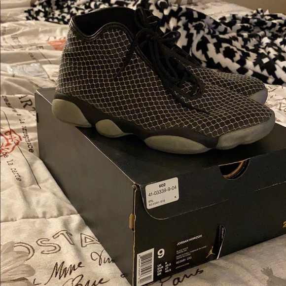 men’s size 9 Jordan Horizons - Picture 1 of 1